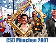 Christopher Street Day 2007 (CSD) am 11./12.08. in München. Motto: "Wir wollen mehr. Für München." Auch bei Regen... (Foto: Ingrid Grossmann)